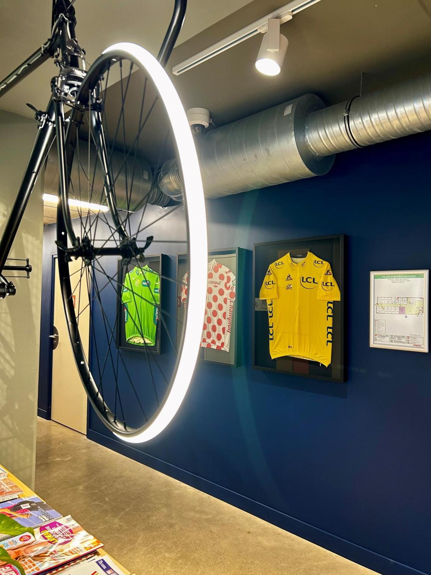 Ibis Budget Loudeac Velodrome Luaran gambar